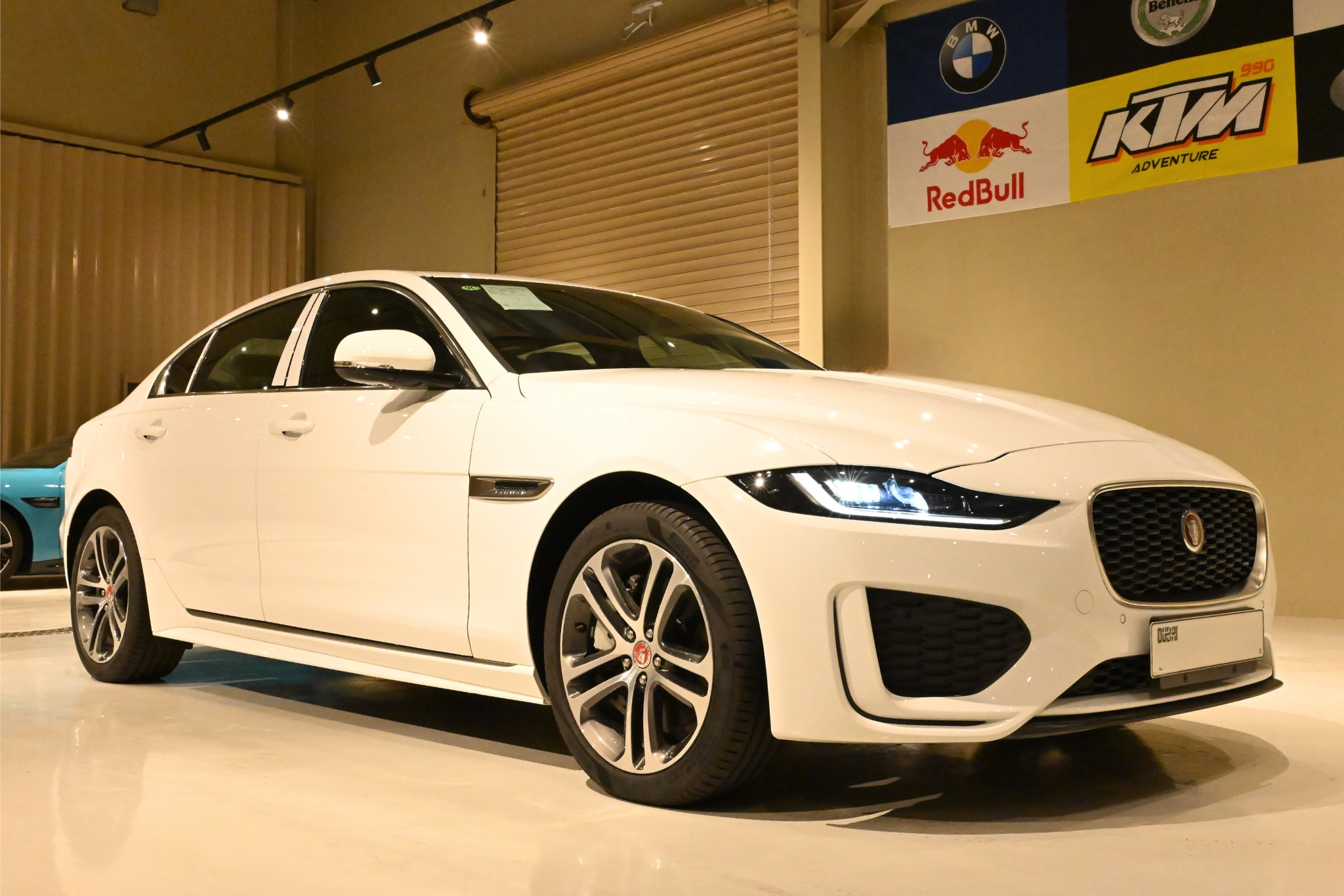 Jaguar XEL   P250-image