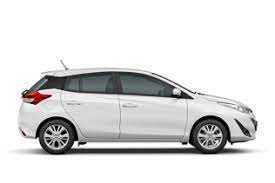 RENT TOYOTA YARIS 2022 IN DUBAI-pic_3