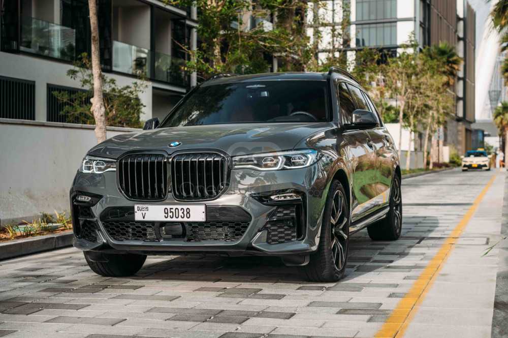 RENT BMW X7 M-KIT 2022 IN DUBAI-pic_2