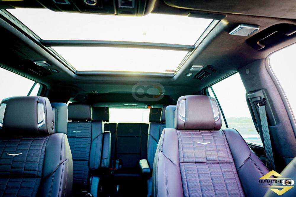 RENT CADILLAC ESCALADE PLATINUM SPORT 2021 IN DUBAI-pic_4