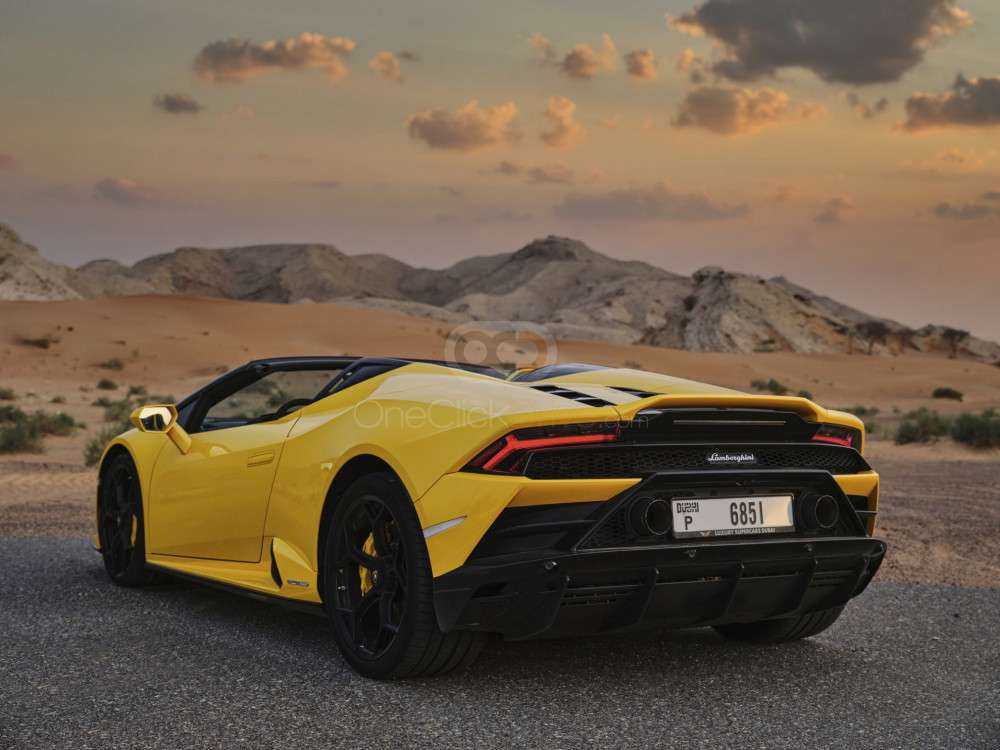 RENT LAMBORGHINI HURACAN EVO SPYDER 2021 IN DUBAI-pic_5