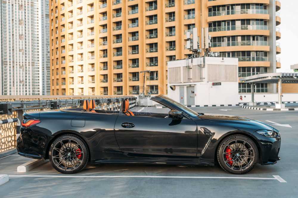 RENT BMW M4 COMPETITION CONVERTIBLE 2022 IN DUBAI-pic_2