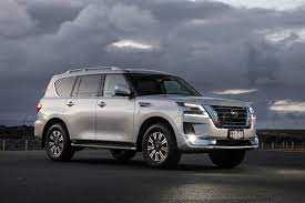 RENT NISSAN PATROL PLATINUM 2020 IN DUBAI-pic_3