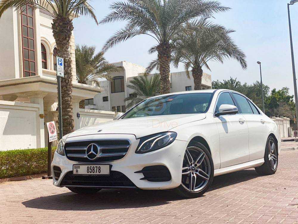 RENT MERCEDES BENZ E200 2019 IN DUBAI-pic_2