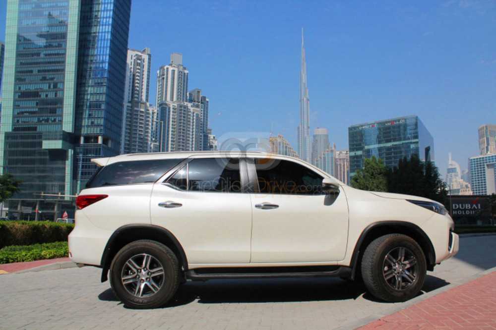 RENT TOYOTA FORTUNER 2020 IN DUBAI-pic_2