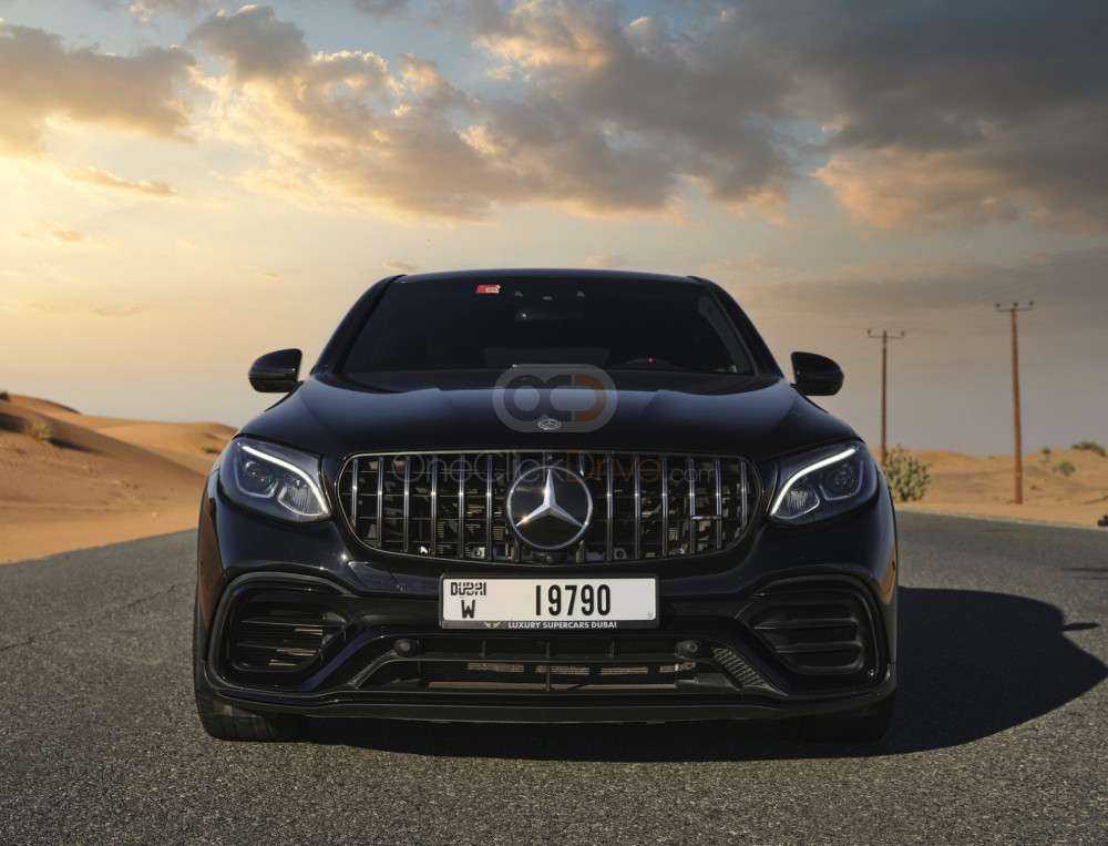 RENT MERCEDES BENZ AMG GLC 63 COUPE-pic_5