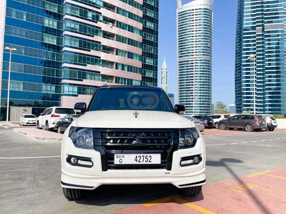 RENT MITSUBISHI PAJERO 2020 IN DUBAI-pic_1