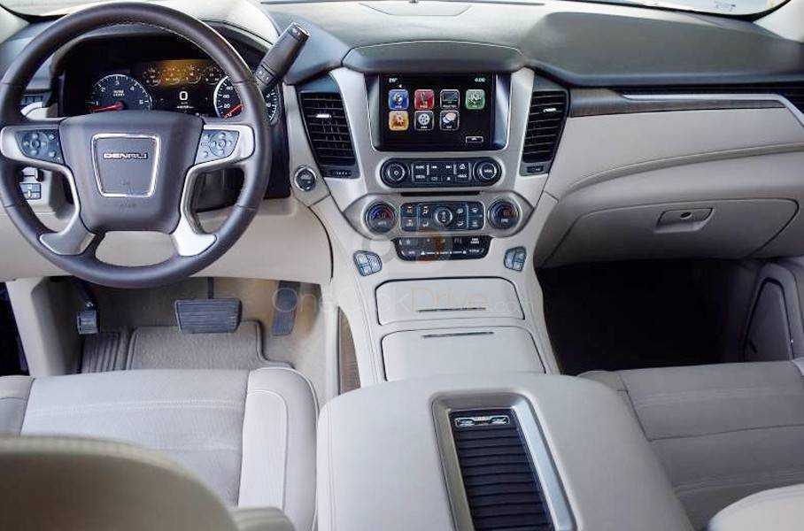 RENT GMC YUKON DENALI 2018 IN DUBAI-pic_3