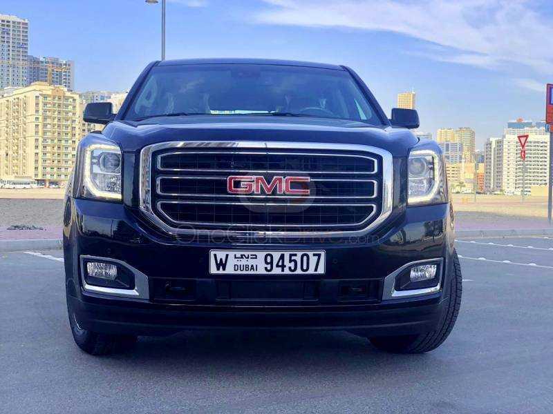 RENT GMC YUKON 2018 IN DUBAI-pic_1