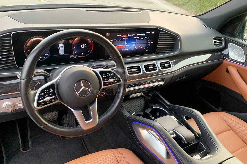 RENT MERCEDES BENZ GLE 350 2020 IN DUBAI-pic_3