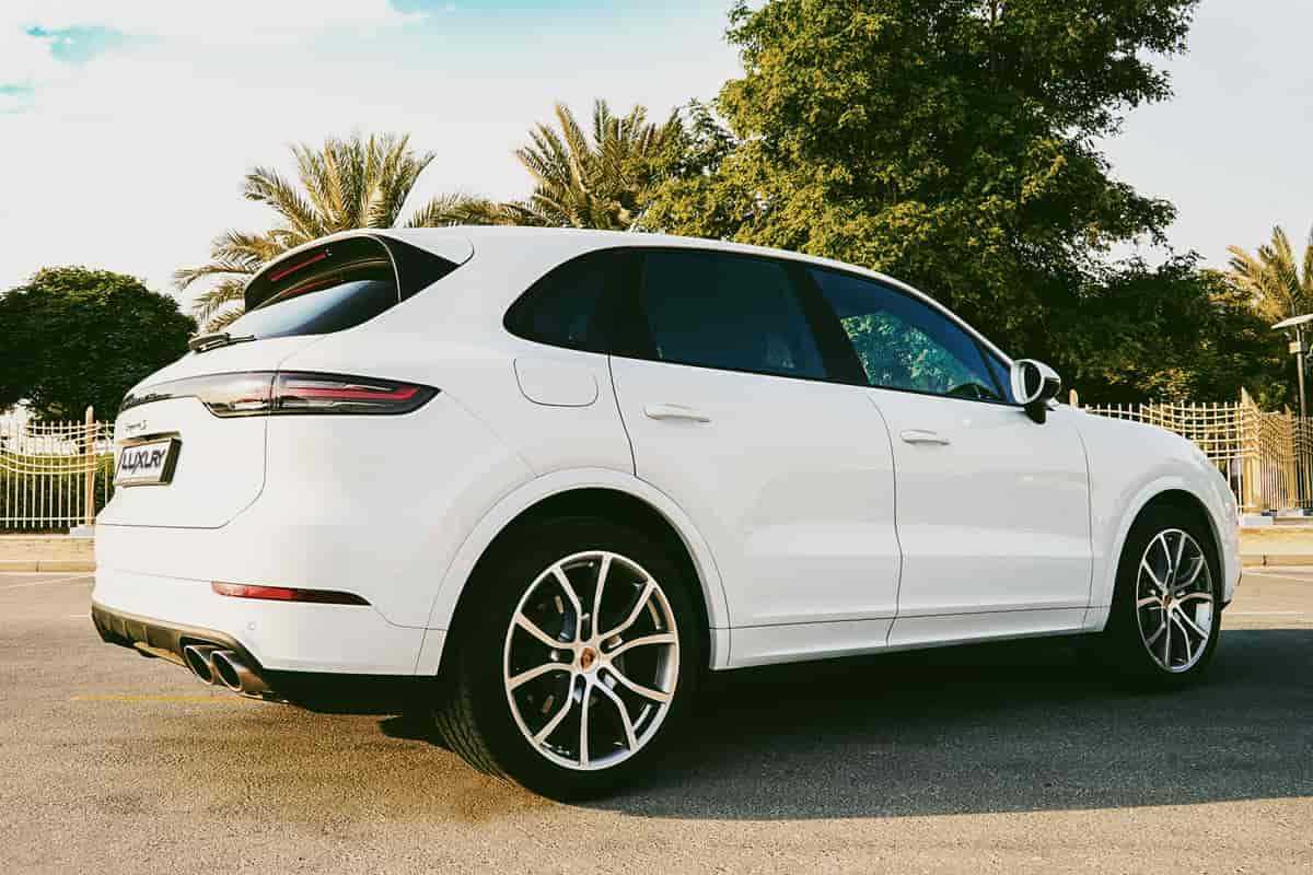 RENT PORSCHE CAYENNE COUPE 2020 IN DUBAI-pic_1