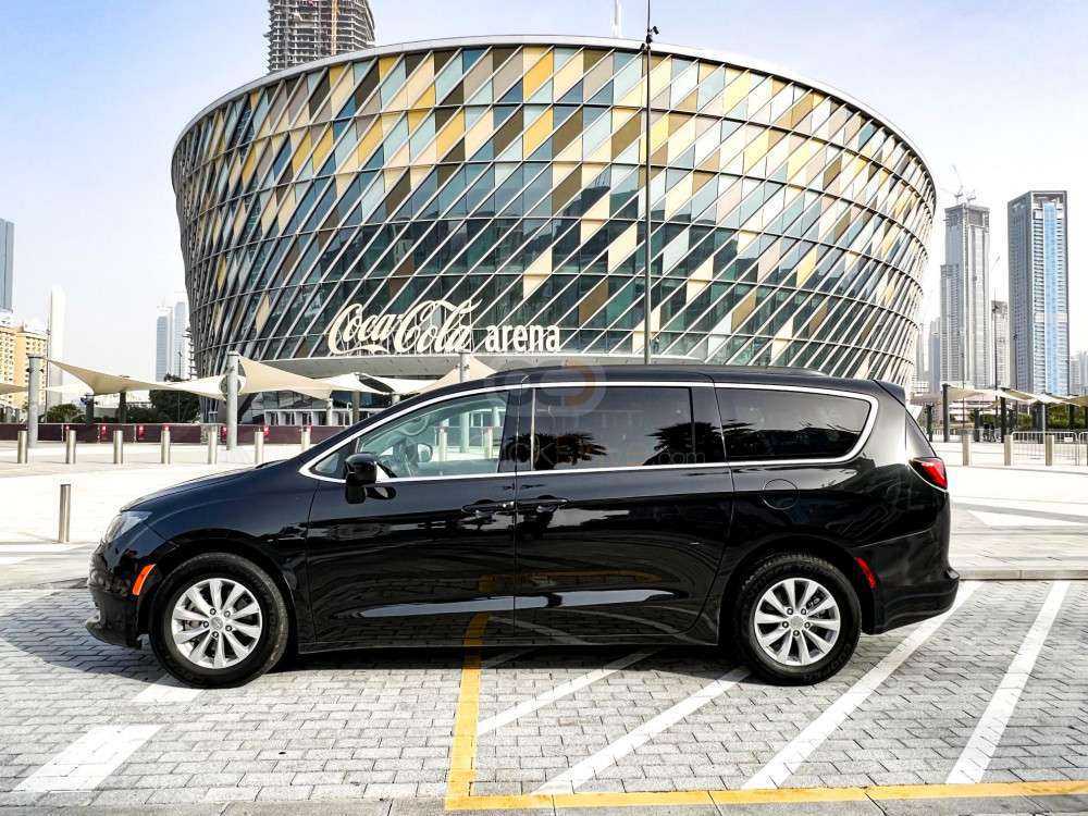 RENT CHRYSLER PACIFICA 2021 IN DUBAI-pic_2