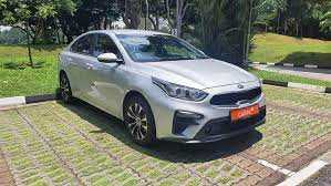 RENT HYUNDAI ELANTRA 2017 IN DUBAI-pic_4