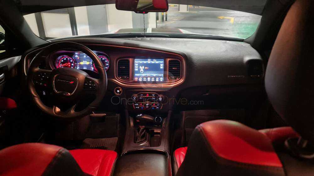 RENT DODGE CHARGER SRT KIT V6 2018 IN DUBAI-pic_1