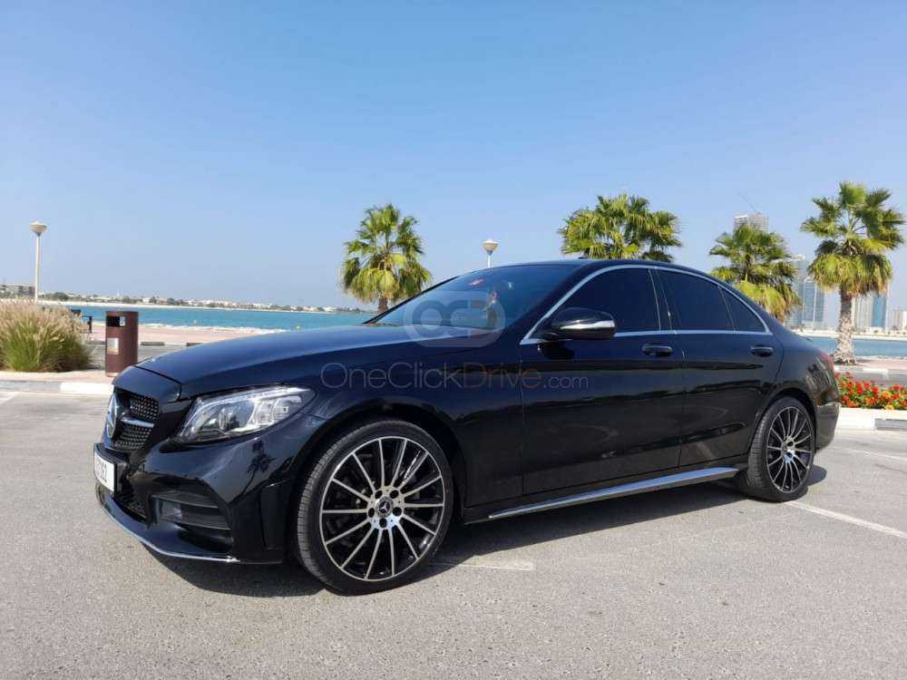 RENT MERCEDES BENZ C300 2018 IN DUBAI-pic_5