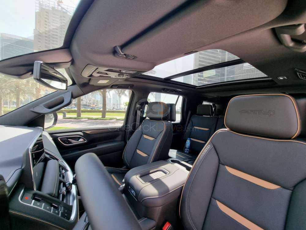 RENT GMC YUKON DENALI 2022 IN DUBAI-pic_3