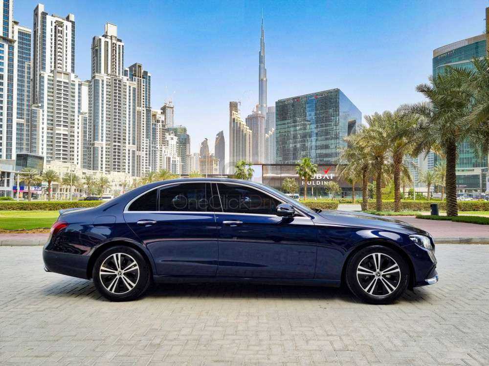 RENT MERCEDES BENZ E200 2022 IN DUBAI-pic_2