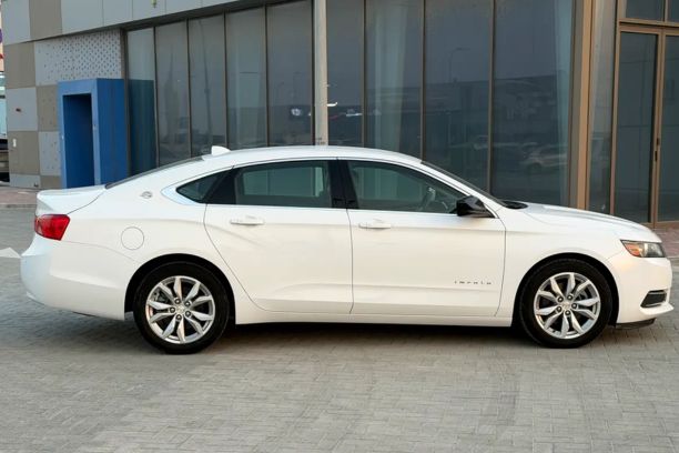 Rent Chevrolet Impala 2022 - image 4