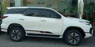 RENT TOYOTA FORTUNER 2021 IN DUBAI-pic_4