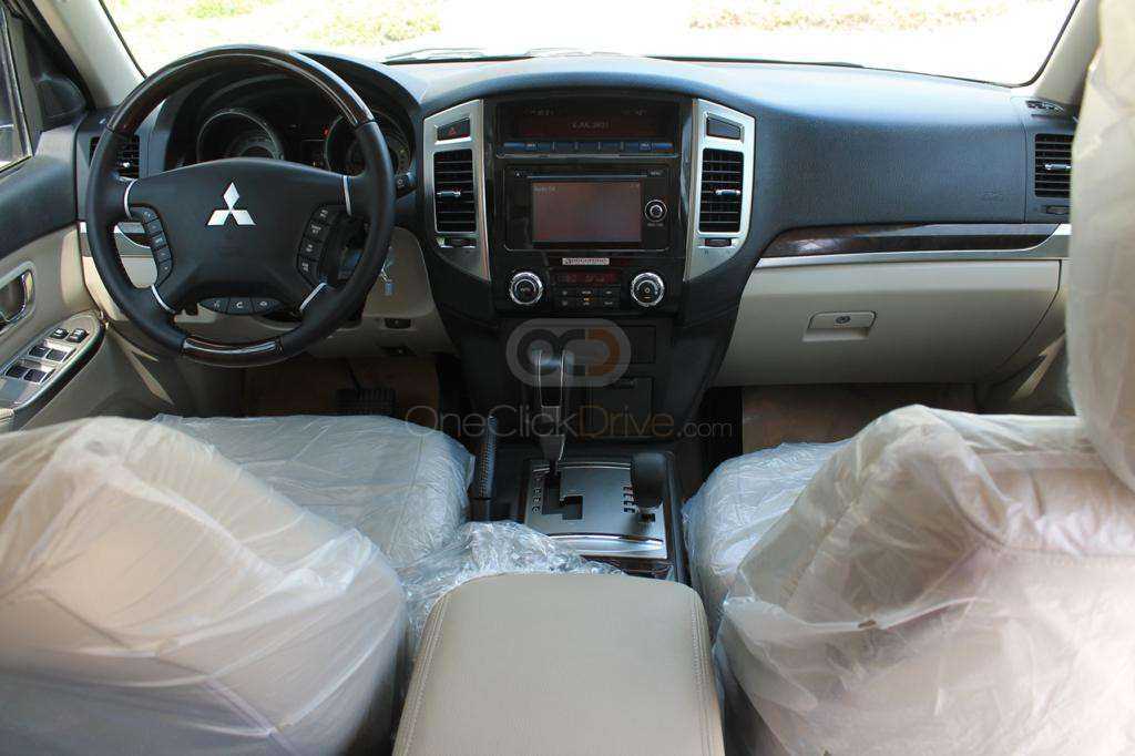 RENT MITSUBISHI PAJERO 2020 IN DUBAI-pic_3