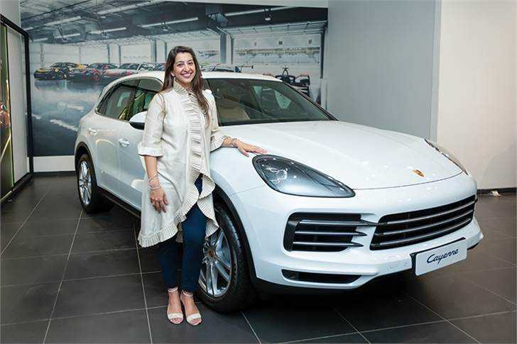 RENT PORSCHE MACAN TURBO 2021 IN DUBAI-pic_2