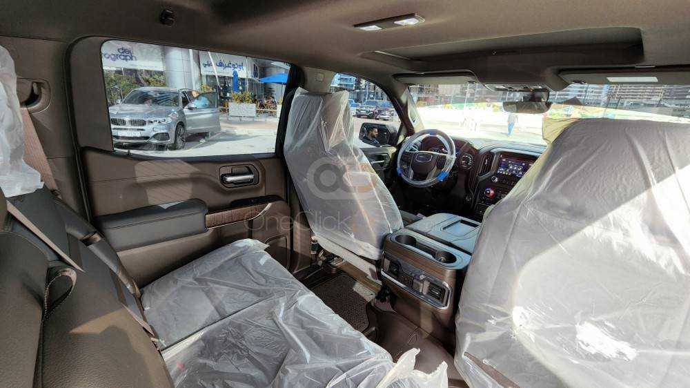 RENT GMC SIERRA 2022 IN DUBAI-pic_6