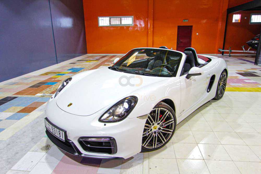 RENT PORSCHE 718 BOXSTER GTS 2017 IN DUBAI-pic_1