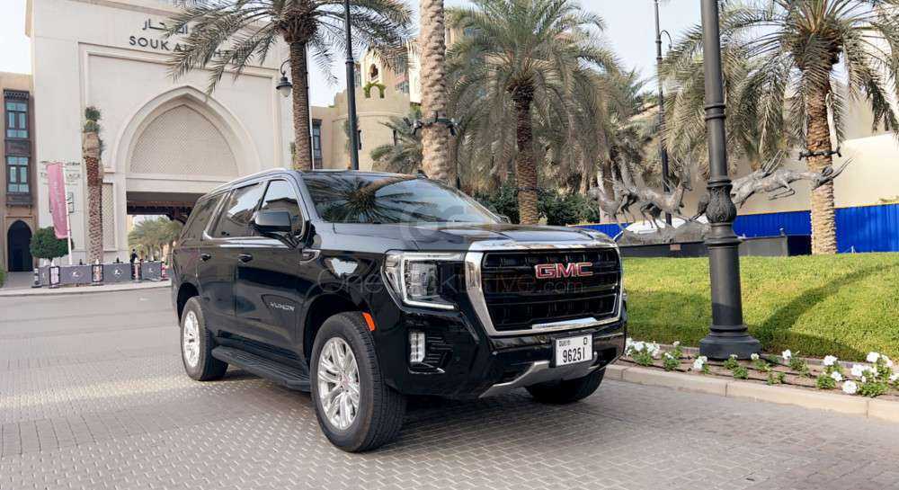 RENT GMC YUKON 2022 IN DUBAI-pic_1