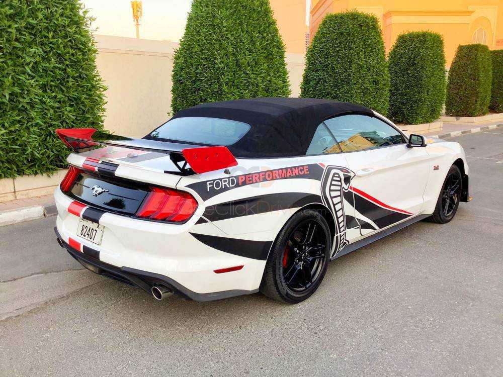 RENT FORD MUSTANG SHELBY GT500 KIT CONVERTIBLE V4-pic_1