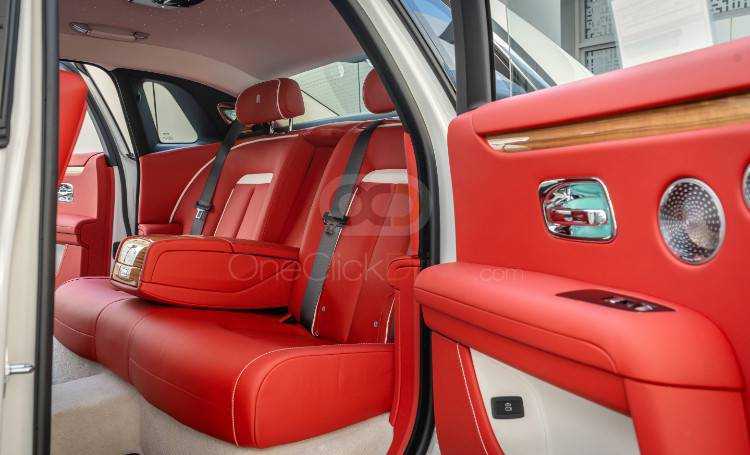 RENT ROLLS ROYCE GHOST 2022 IN DUBAI-pic_6