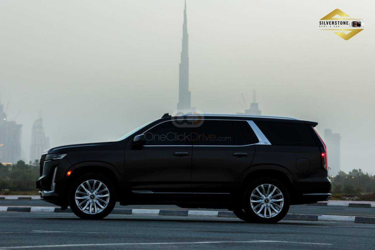 RENT CADILLAC ESCALADE PLATINUM SPORT 2022 IN DUBAI-pic_1