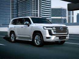 RENT TOYOTA LAND CRUISER GXR V6 2022 IN DUBAI-pic_3