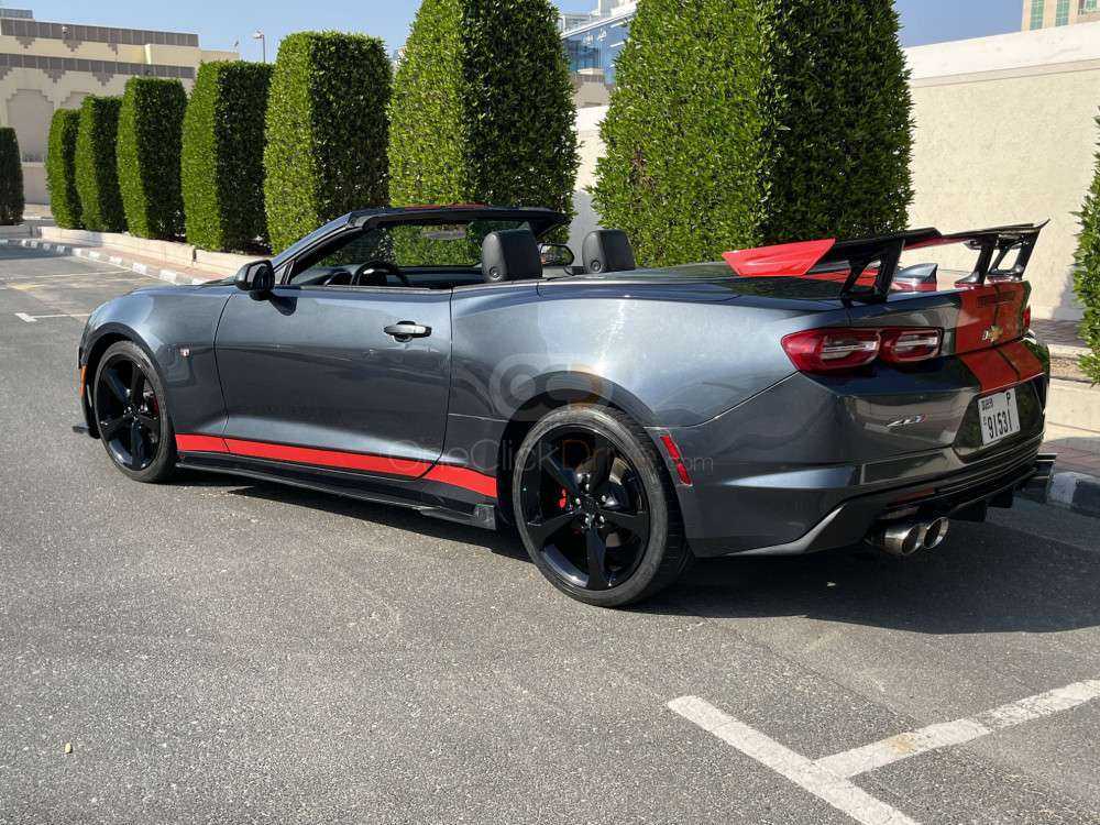 RENT CHEVROLET CAMARO ZL1 CONVERTIBLE V8 2019 IN DUBAI-pic_3