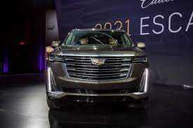 RENT CADILLAC ESCALADE PLATINUM SPORT 2021 IN DUBAI-pic_4