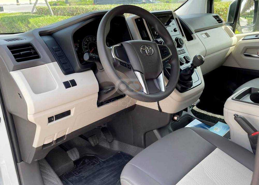 RENT TOYOTA HIACE 13 SEATER 2021 IN DUBAI-pic_6