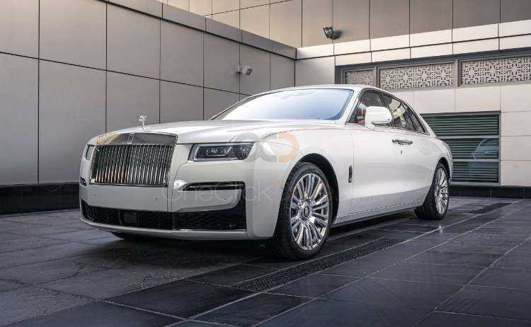 RENT ROLLS ROYCE GHOST 2022 IN DUBAI-pic_1