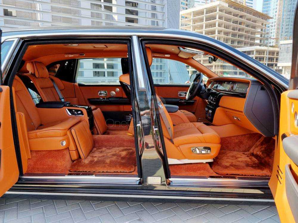 RENT ROLLS ROYCE PHANTOM EXTENDED 2021 IN DUBAI-pic_3