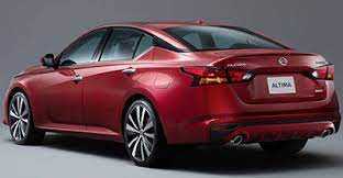 RENT NISSAN ALTIMA 2017 IN DUBAI-pic_2