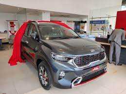 RENT KIA SONET 2023 IN DUBAI-pic_3