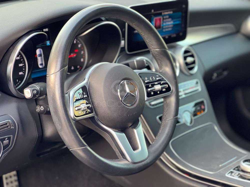 RENT MERCEDES BENZ C300 2020 IN DUBAI-pic_5