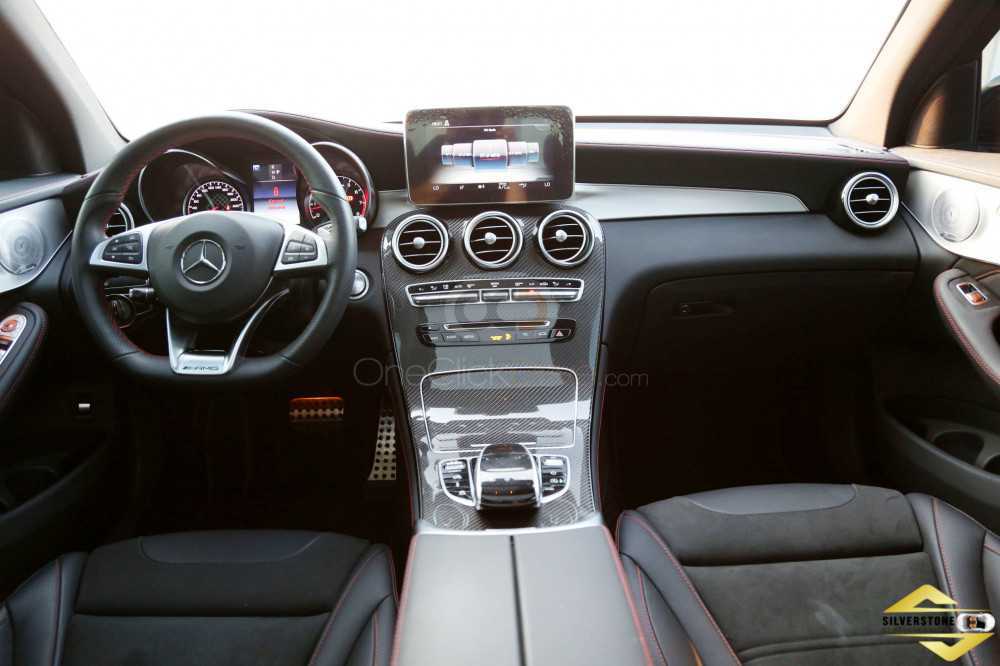 RENT MERCEDES BENZ AMG GLC 43 2019 IN DUBAI-pic_3