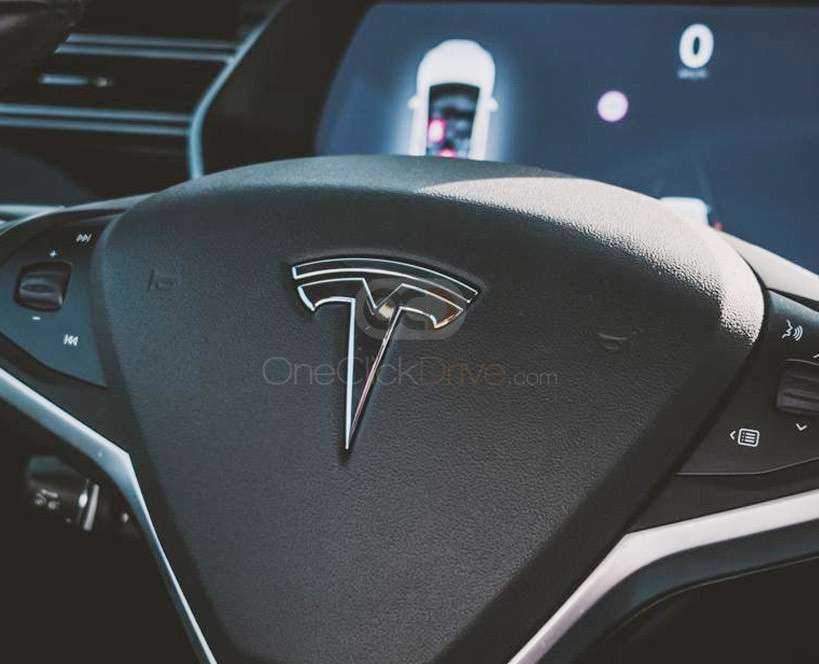 RENT TESLA MODEL X 2018 IN DUBAI-pic_3