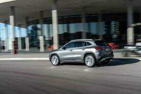 RENT MERCEDES BENZ GLA 250 2019 IN DUBAI-pic_5
