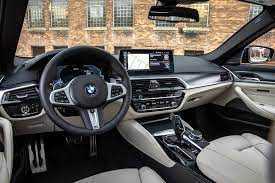 RENT BMW 530I 2022 IN DUBAI-pic_3