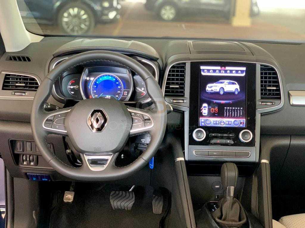 Rent Renault Koleos 2020 in Dubai - Stylish SUV-pic_3