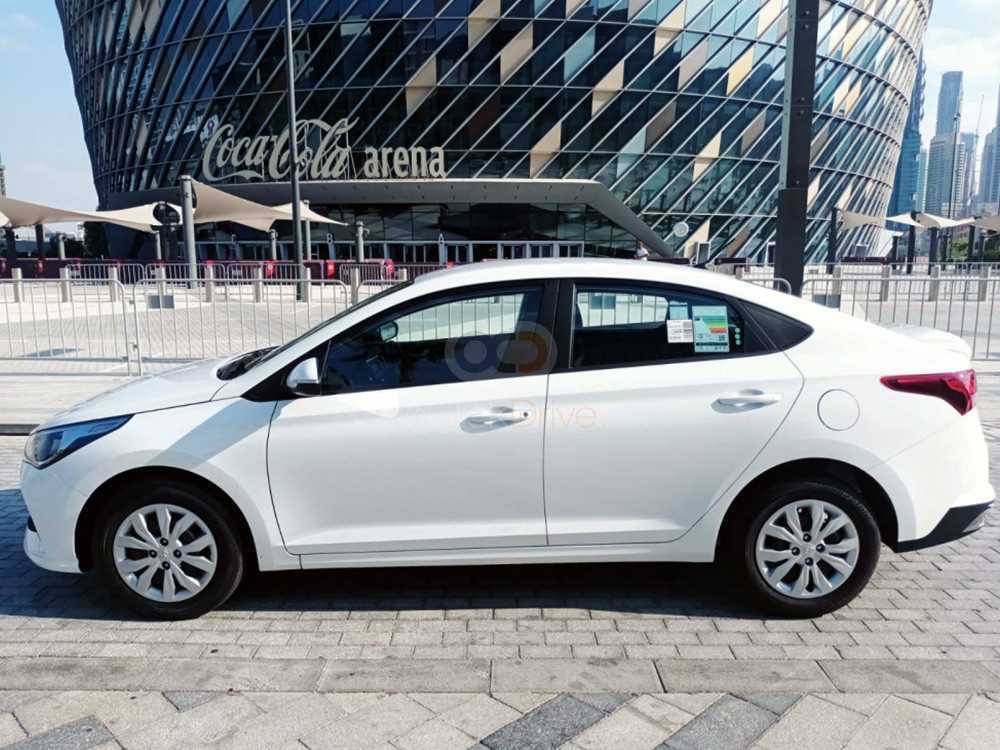 RENT HYUNDAI ACCENT 2022 IN DUBAI-pic_1