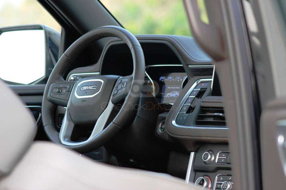 RENT GMC YUKON 2021 IN DUBAI-pic_4