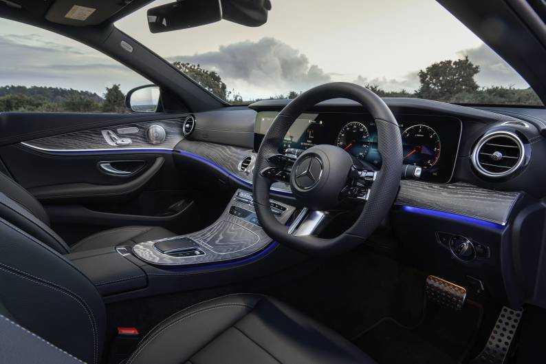 MERCEDES E300 2021-pic_4