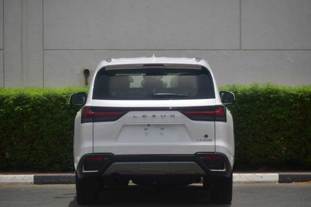 LEXUS LX600 - image 4