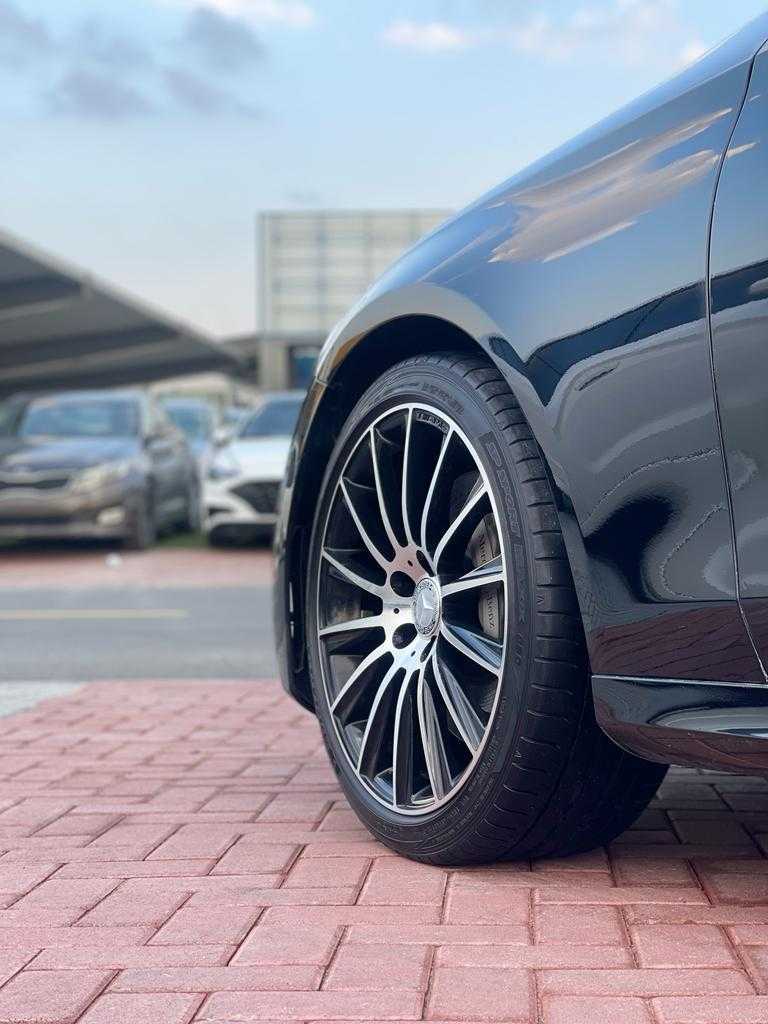 Mercedes E300 (AmG)-pic_2